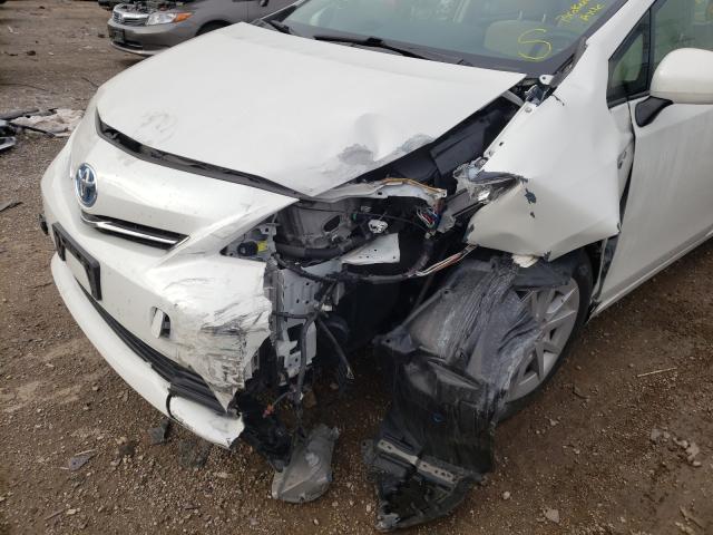 Photo 8 VIN: JTDZN3EU3D3230366 - TOYOTA PRIUS V 