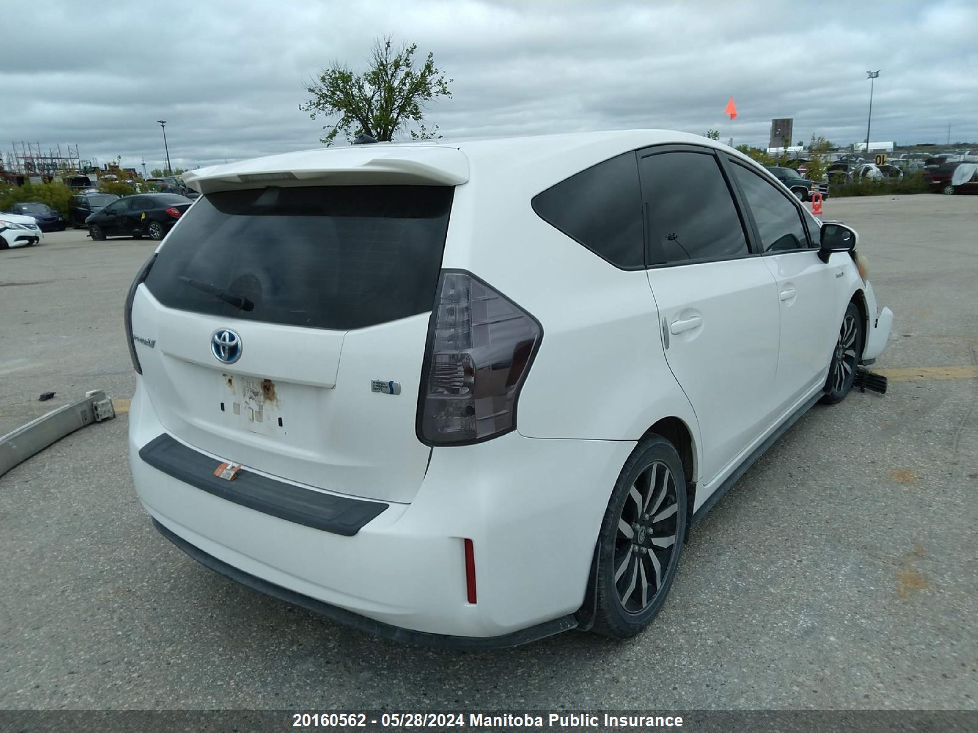 Photo 3 VIN: JTDZN3EU3E3351240 - TOYOTA PRIUS V (+) 