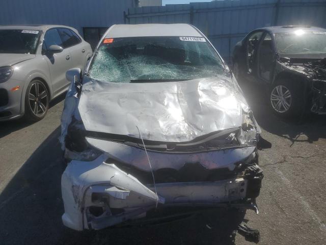 Photo 4 VIN: JTDZN3EU3FJ024639 - TOYOTA PRIUS V 