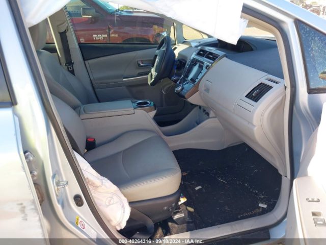 Photo 4 VIN: JTDZN3EU3FJ026360 - TOYOTA PRIUS V 