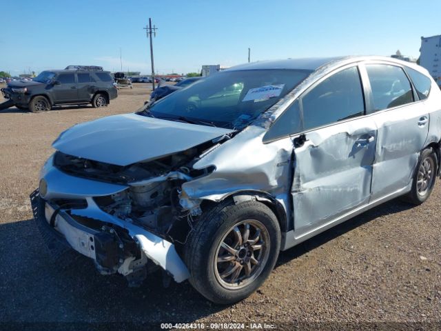 Photo 5 VIN: JTDZN3EU3FJ026360 - TOYOTA PRIUS V 