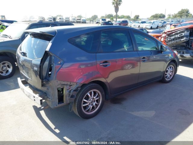 Photo 3 VIN: JTDZN3EU3FJ035043 - TOYOTA PRIUS V 