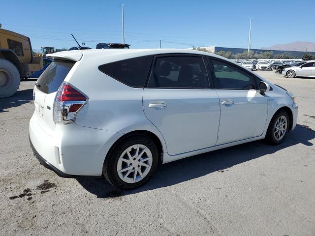 Photo 2 VIN: JTDZN3EU3FJ039528 - TOYOTA PRIUS V 