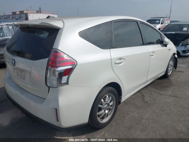 Photo 3 VIN: JTDZN3EU3FJ039884 - TOYOTA PRIUS V 