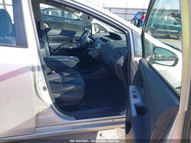 Photo 4 VIN: JTDZN3EU3HJ063878 - TOYOTA PRIUS V 