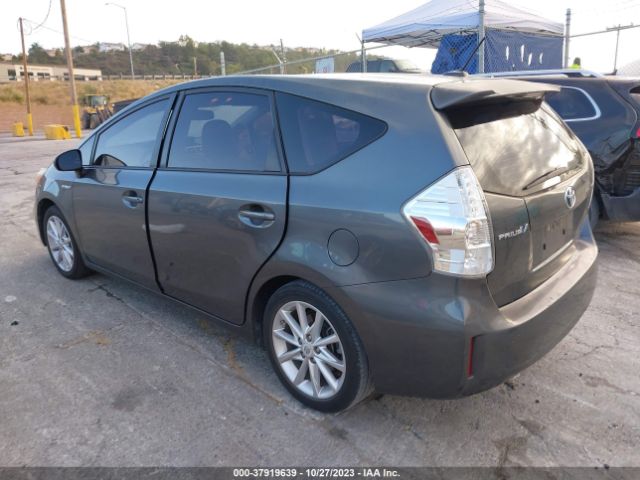 Photo 2 VIN: JTDZN3EU4C3083960 - TOYOTA PRIUS V 