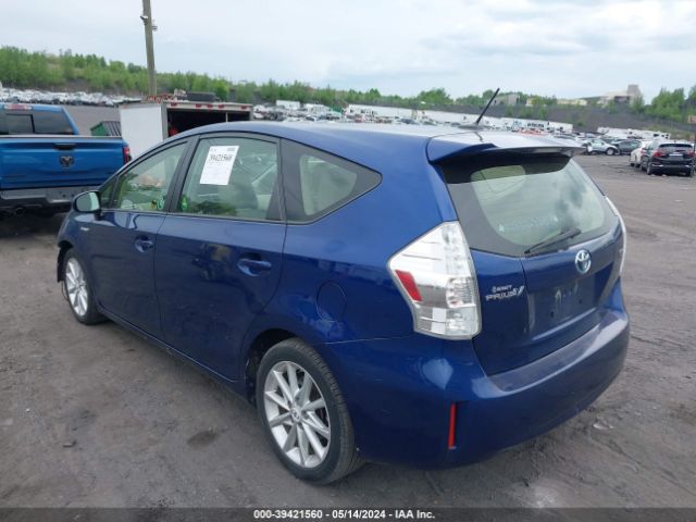 Photo 2 VIN: JTDZN3EU4C3133613 - TOYOTA PRIUS V 