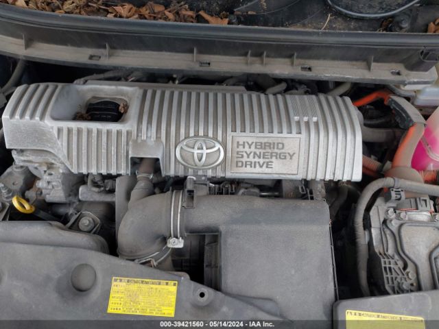 Photo 9 VIN: JTDZN3EU4C3133613 - TOYOTA PRIUS V 