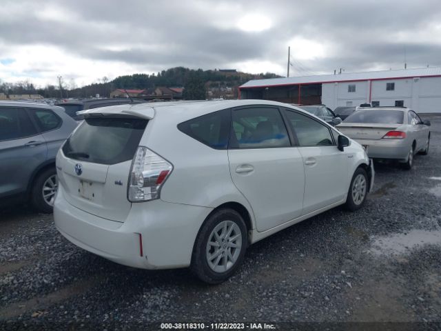 Photo 3 VIN: JTDZN3EU4D3225340 - TOYOTA PRIUS V 