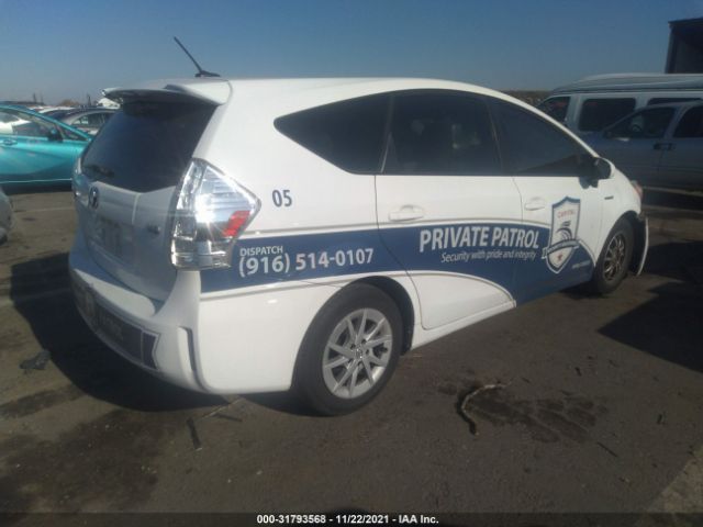 Photo 3 VIN: JTDZN3EU4D3272996 - TOYOTA PRIUS V 