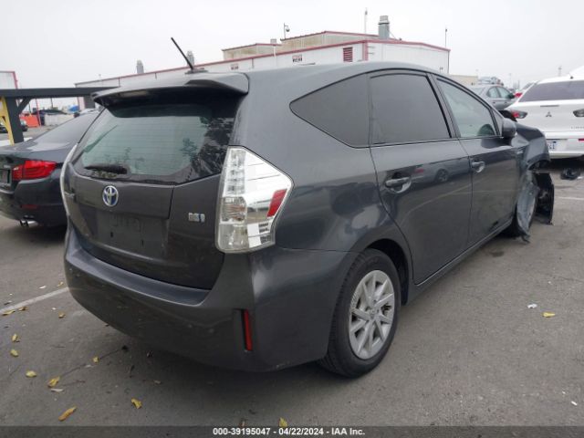 Photo 3 VIN: JTDZN3EU4D3286316 - TOYOTA PRIUS V 