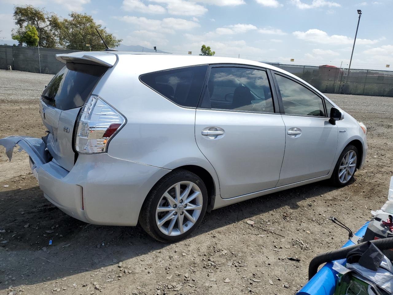 Photo 2 VIN: JTDZN3EU4E3321681 - TOYOTA PRIUS 