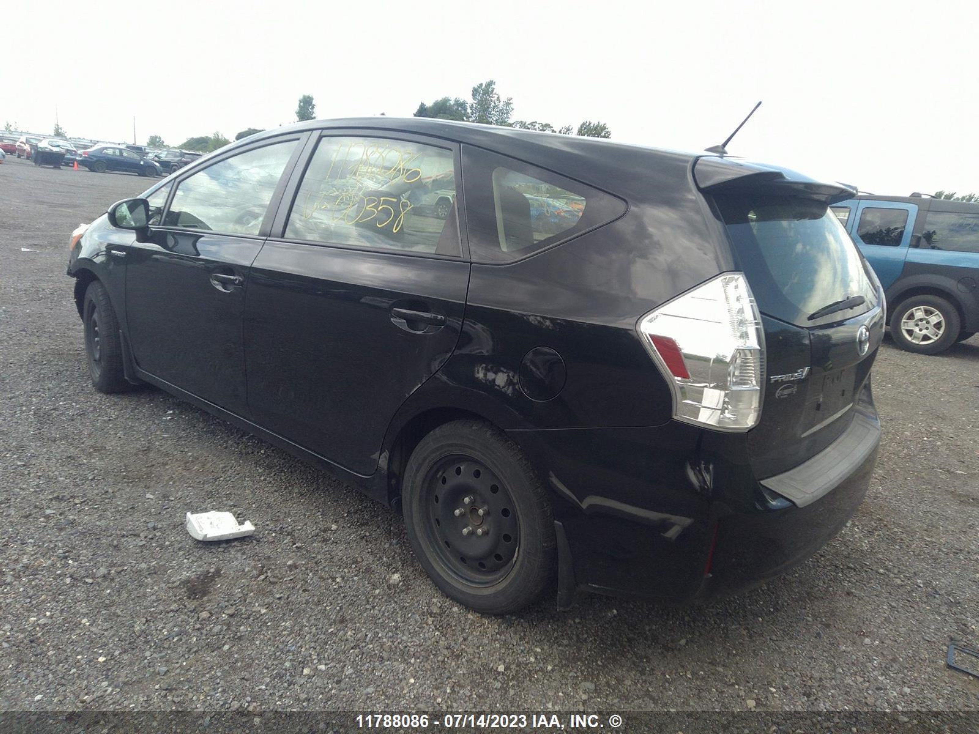 Photo 2 VIN: JTDZN3EU4EJ003538 - TOYOTA PRIUS V (+) 