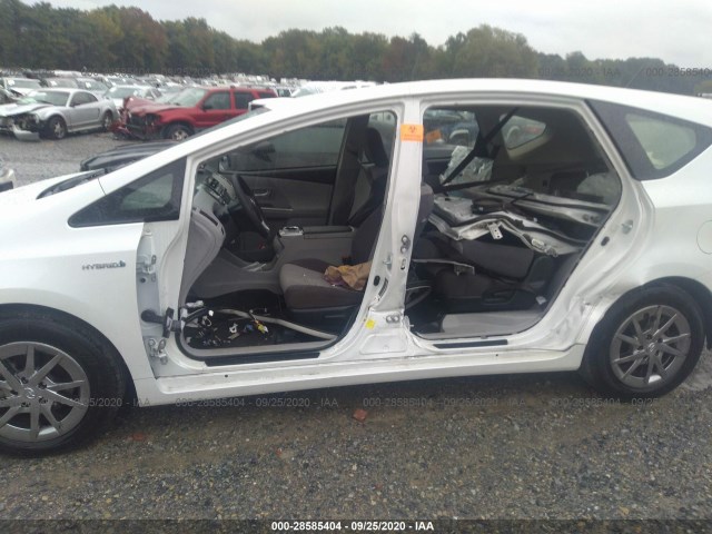 Photo 5 VIN: JTDZN3EU4FJ026108 - TOYOTA PRIUS V 