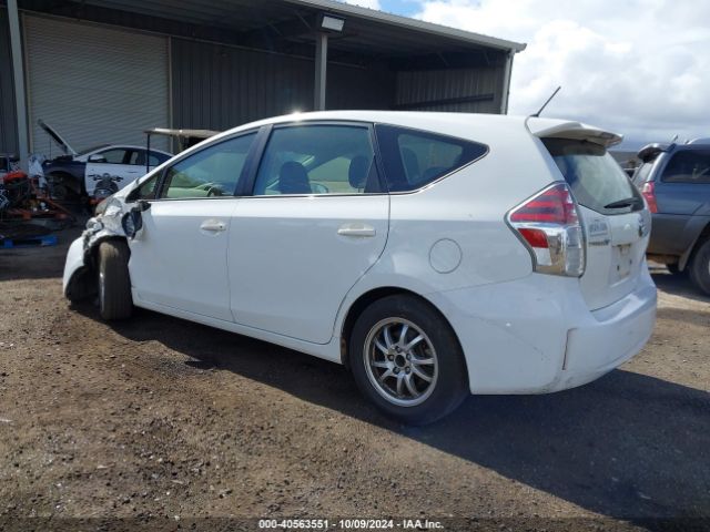 Photo 2 VIN: JTDZN3EU4FJ026996 - TOYOTA PRIUS V 