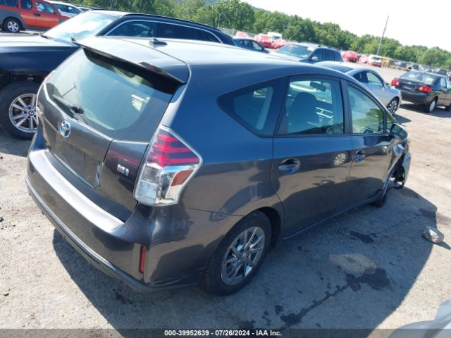 Photo 3 VIN: JTDZN3EU4FJ038713 - TOYOTA PRIUS V 