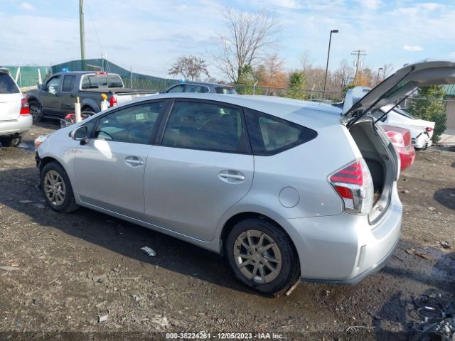 Photo 2 VIN: JTDZN3EU4GJ046618 - TOYOTA PRIUS V 