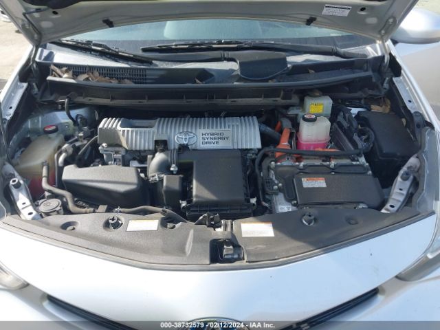 Photo 9 VIN: JTDZN3EU4HJ060052 - TOYOTA PRIUS V 