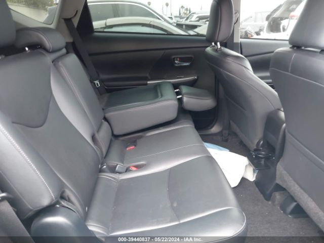 Photo 7 VIN: JTDZN3EU4HJ070015 - TOYOTA PRIUS V 