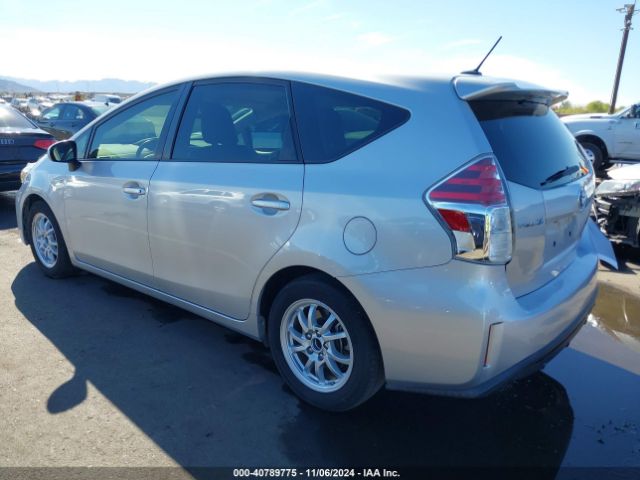 Photo 2 VIN: JTDZN3EU4HJ070273 - TOYOTA PRIUS V 