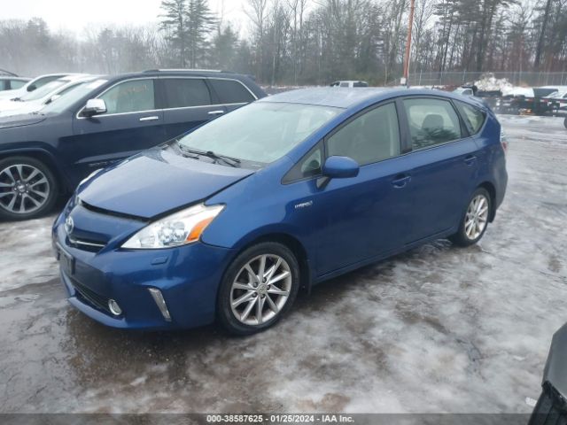 Photo 1 VIN: JTDZN3EU5C3122586 - TOYOTA PRIUS V 