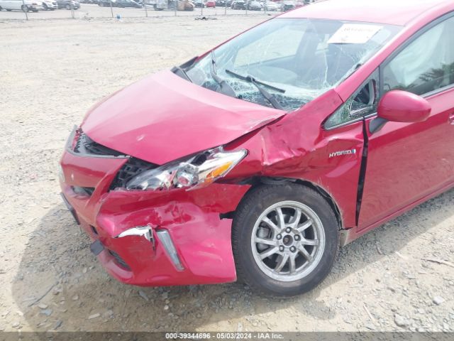 Photo 5 VIN: JTDZN3EU5C3163073 - TOYOTA PRIUS V 