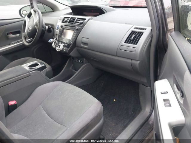 Photo 4 VIN: JTDZN3EU5C3169858 - TOYOTA PRIUS V 