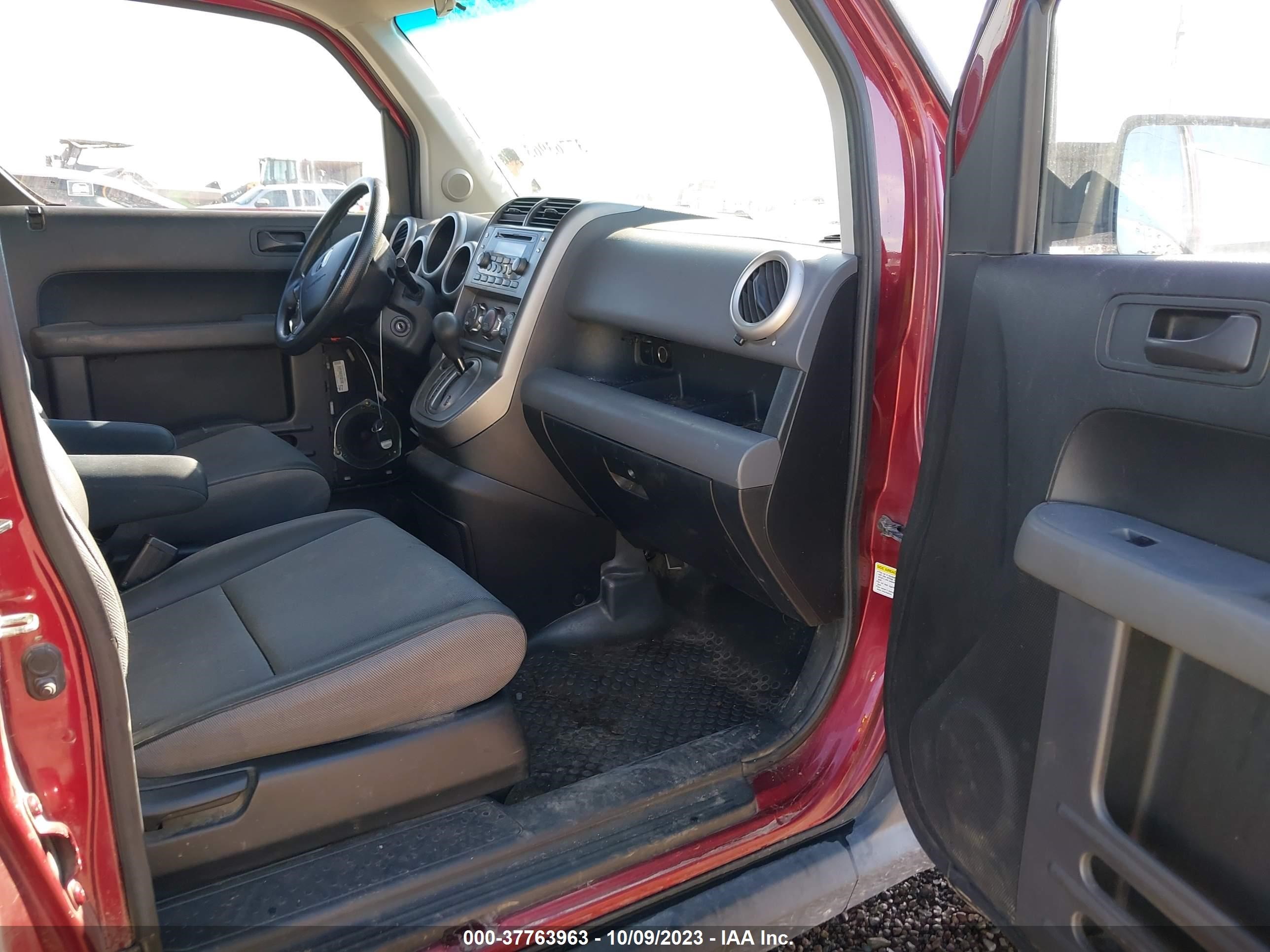 Photo 4 VIN: JTDZN3EU5D3196480 - HONDA ELEMENT 