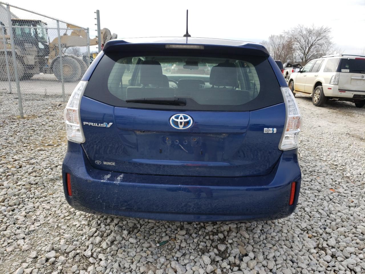 Photo 5 VIN: JTDZN3EU5D3216405 - TOYOTA PRIUS 