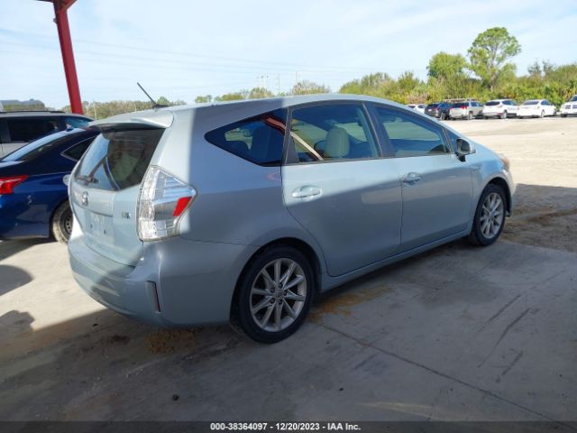 Photo 3 VIN: JTDZN3EU5D3230045 - TOYOTA PRIUS V 