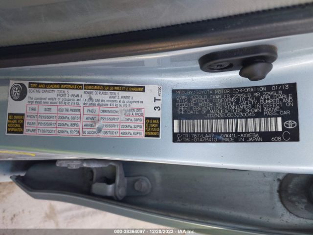 Photo 8 VIN: JTDZN3EU5D3230045 - TOYOTA PRIUS V 