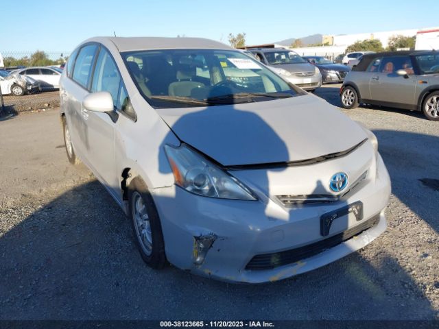 Photo 5 VIN: JTDZN3EU5D3272330 - TOYOTA PRIUS V 