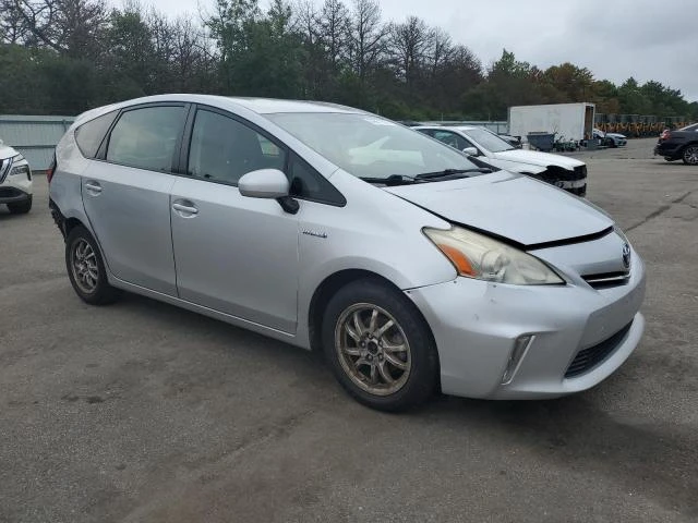 Photo 3 VIN: JTDZN3EU5D3273638 - TOYOTA PRIUS V 