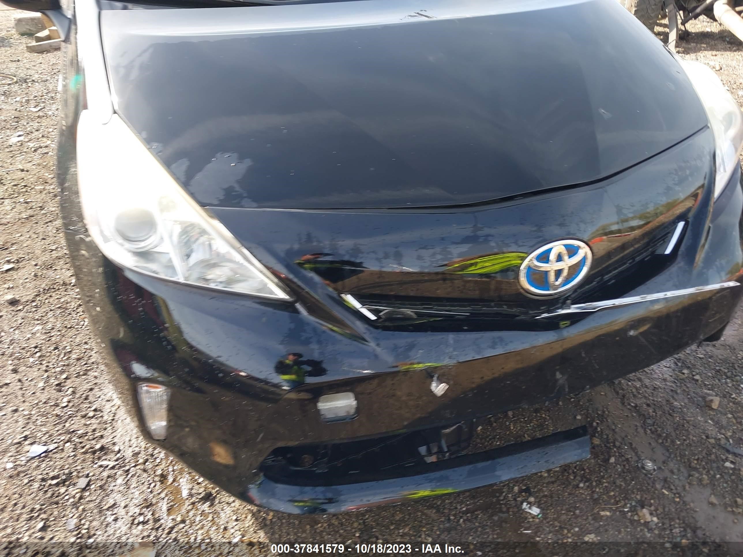 Photo 11 VIN: JTDZN3EU5E3304677 - TOYOTA PRIUS V (+) 