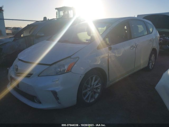 Photo 1 VIN: JTDZN3EU5E3328039 - TOYOTA PRIUS V 