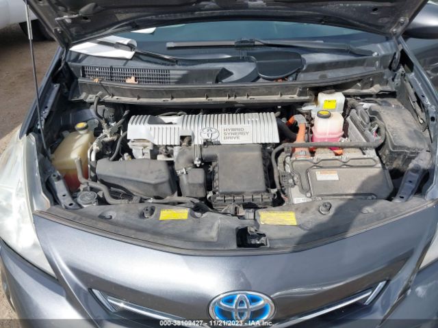 Photo 9 VIN: JTDZN3EU5E3332480 - TOYOTA PRIUS V 