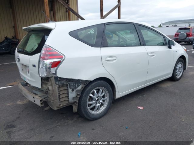 Photo 3 VIN: JTDZN3EU5FJ024271 - TOYOTA PRIUS V 