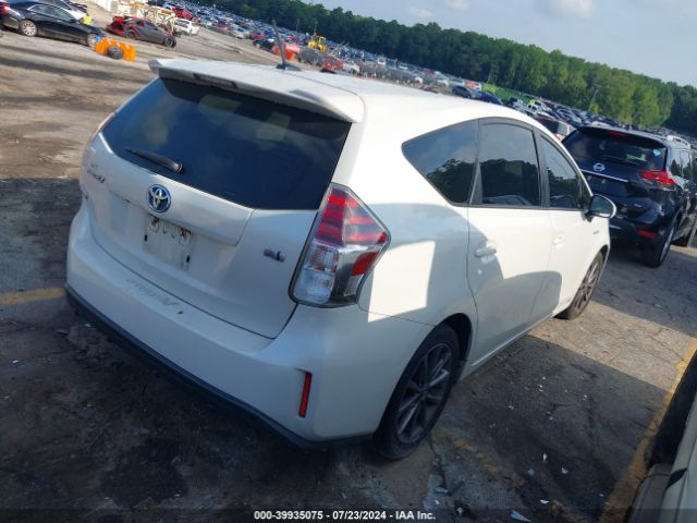 Photo 3 VIN: JTDZN3EU5FJ033858 - TOYOTA PRIUS V 