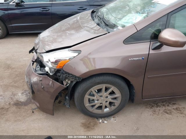 Photo 5 VIN: JTDZN3EU5FJ037831 - TOYOTA PRIUS V 