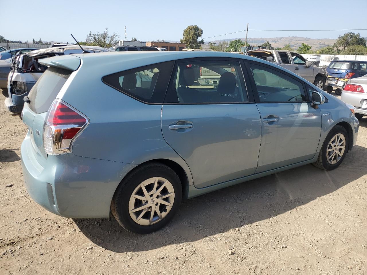 Photo 2 VIN: JTDZN3EU5HJ070802 - TOYOTA PRIUS 