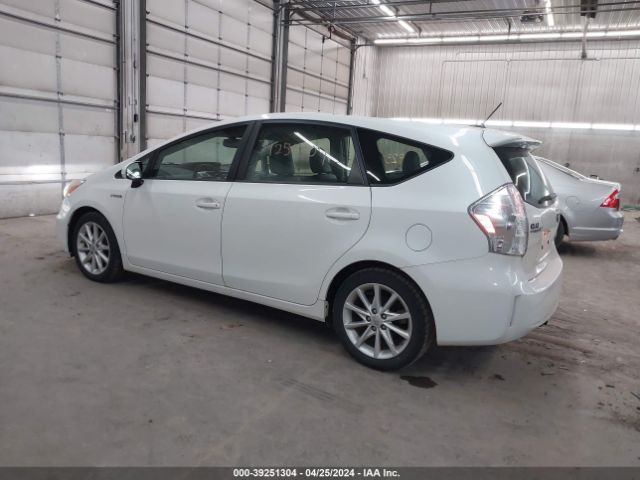 Photo 2 VIN: JTDZN3EU6C3114545 - TOYOTA PRIUS V 