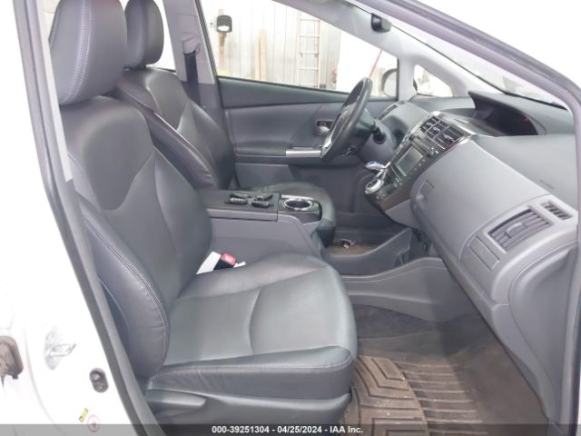 Photo 7 VIN: JTDZN3EU6C3114545 - TOYOTA PRIUS V 