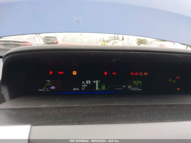 Photo 6 VIN: JTDZN3EU6C3155581 - TOYOTA PRIUS V 