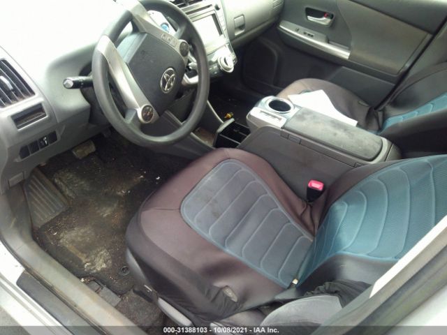 Photo 4 VIN: JTDZN3EU6C3160036 - TOYOTA PRIUS V 