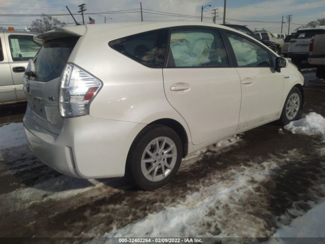 Photo 3 VIN: JTDZN3EU6D3212248 - TOYOTA PRIUS V 