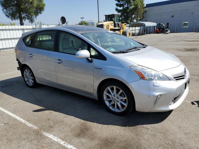 Photo 3 VIN: JTDZN3EU6D3232161 - TOYOTA PRIUS V 