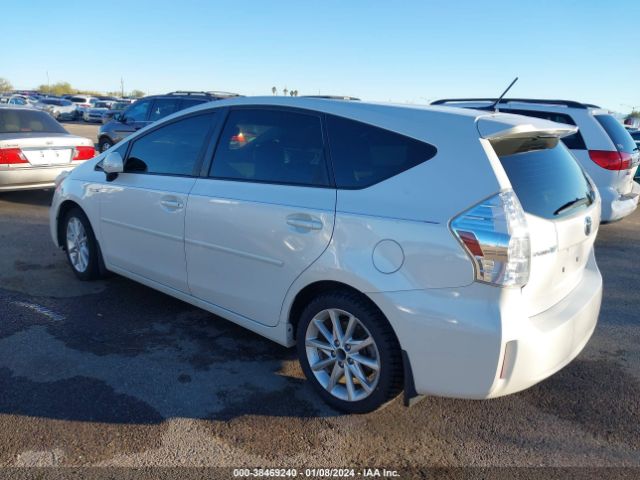 Photo 2 VIN: JTDZN3EU6E3317440 - TOYOTA PRIUS V 