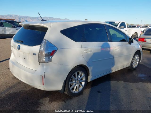 Photo 3 VIN: JTDZN3EU6E3317440 - TOYOTA PRIUS V 