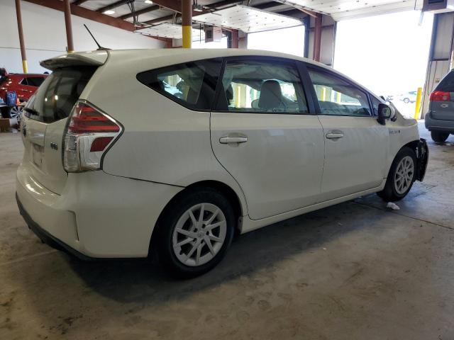 Photo 2 VIN: JTDZN3EU6FJ018690 - TOYOTA PRIUS V 