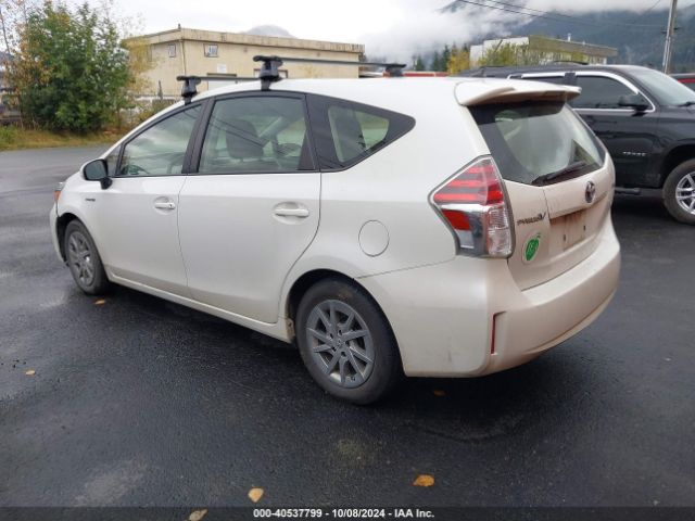 Photo 2 VIN: JTDZN3EU6FJ031083 - TOYOTA PRIUS V 